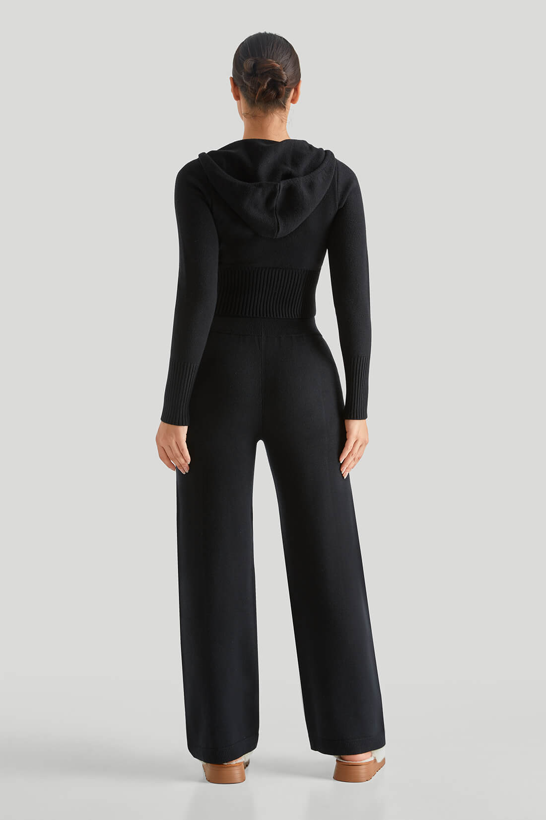 DAH Two-Way Zipper Knitwear Suit – Versatile Elegance for Every Occasion