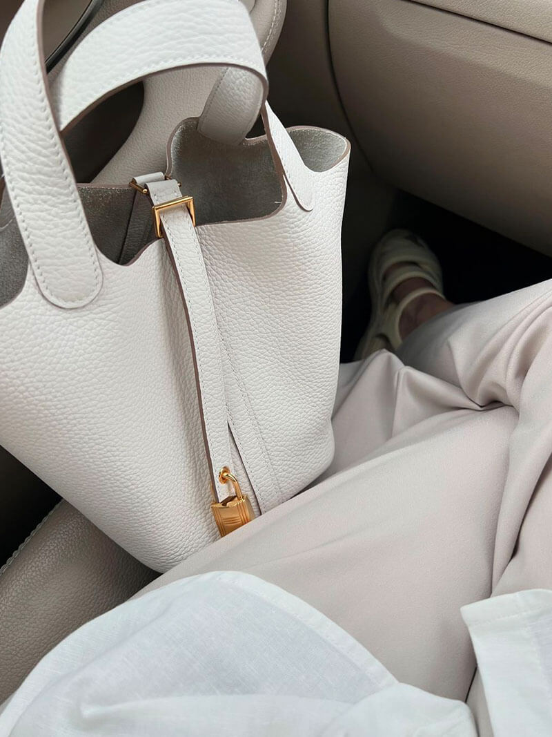 DAH Luna Luxe Bucket Bag – Elevate Your Style with Effortless Elegance