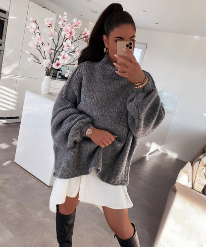 DAH Nata – Oversized Wool Sweater: Stylish and Comfortable for Fall and Winter