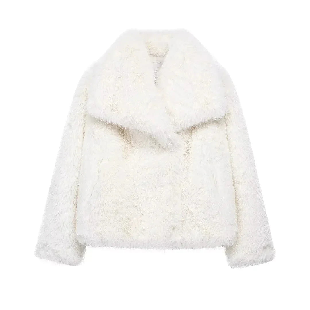 DAH Elena Velvet Fur Coat – Effortless Elegance Meets Ultimate Comfort