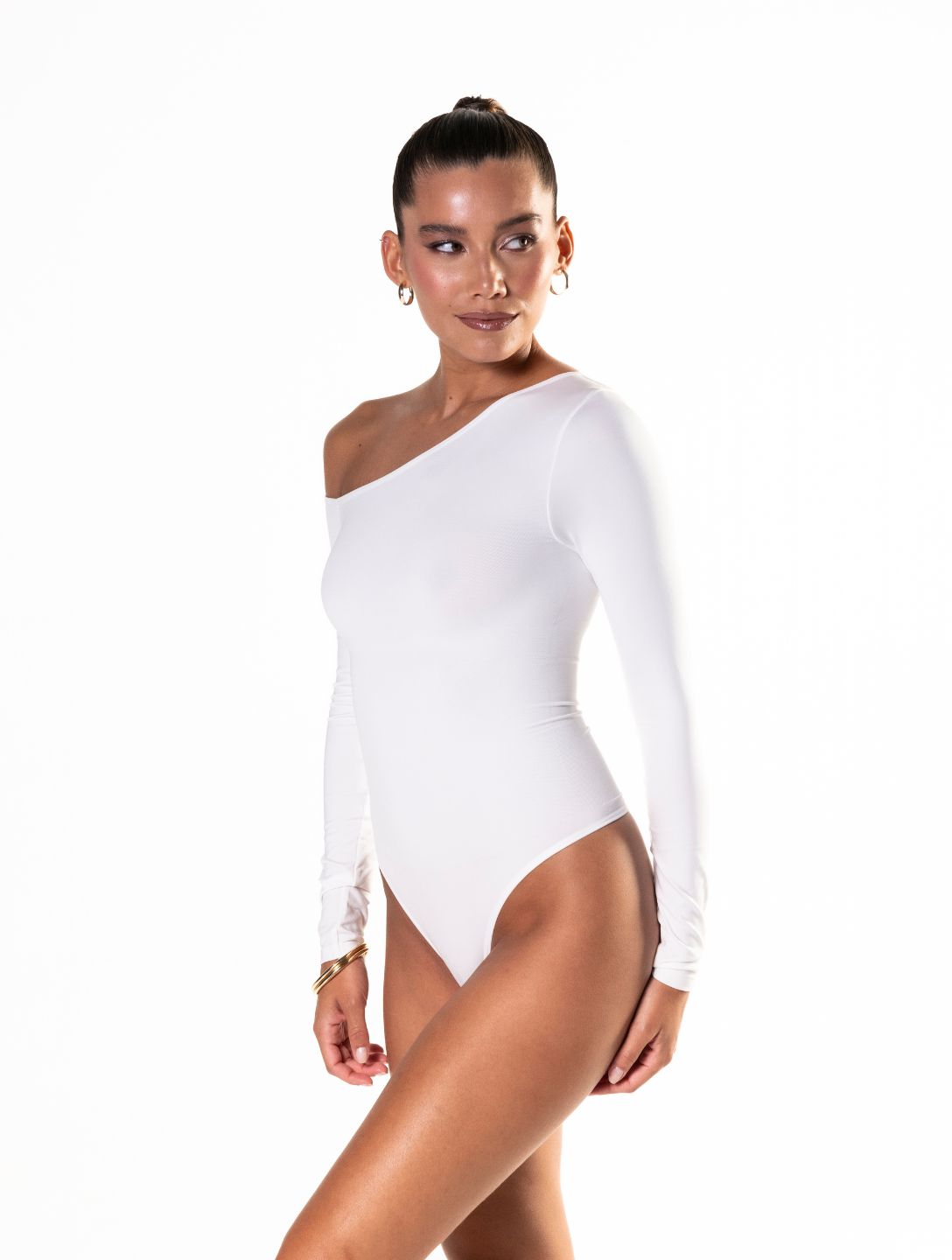 DAH One-Shoulder Long Sleeve Bodysuit – Sleek & Sexy Silhouette